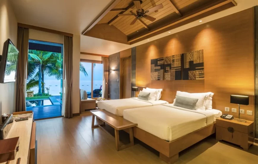 Ocean Front Pool Villa Suite