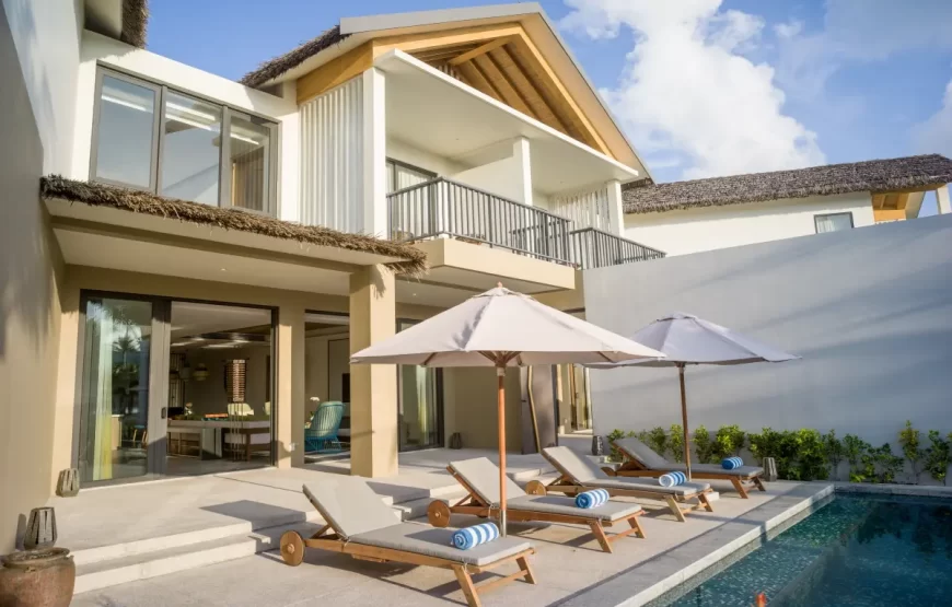Presidential Pool Villa